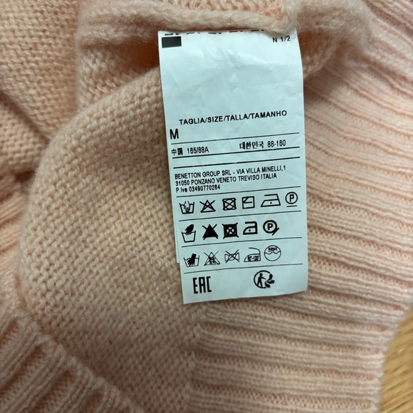 United Colours of Benetton Pure New Wool Sweater - Picture 8 of 12